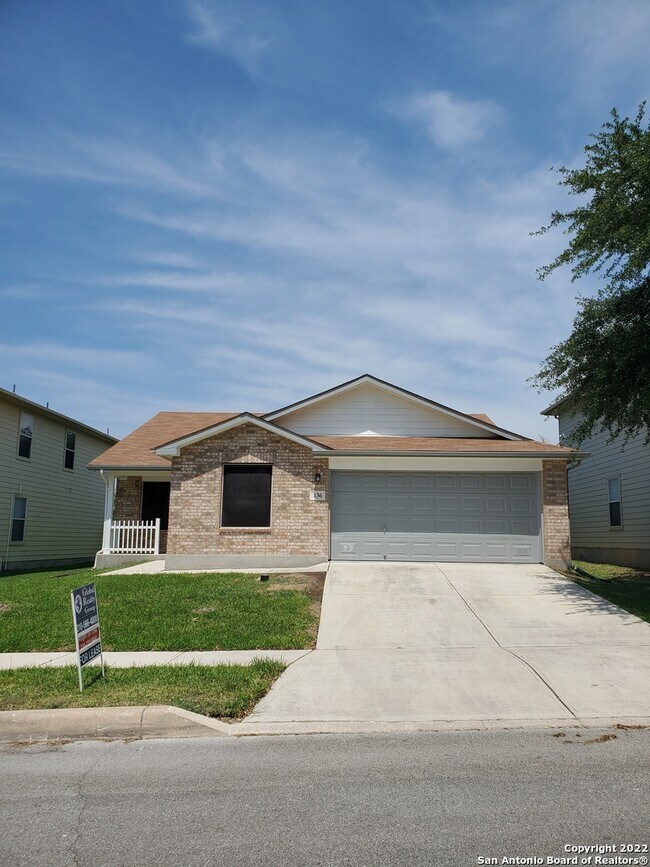 Building Photo - 136 Rattlesnake Way