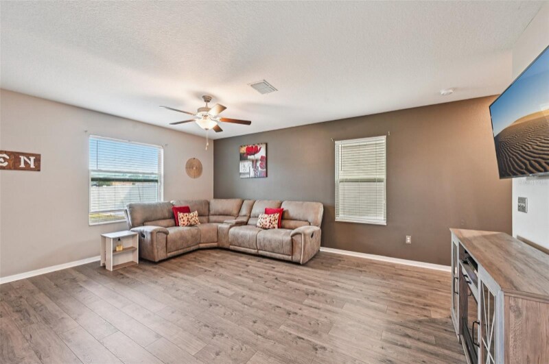 Building Photo - 15461 Broad Brush Dr