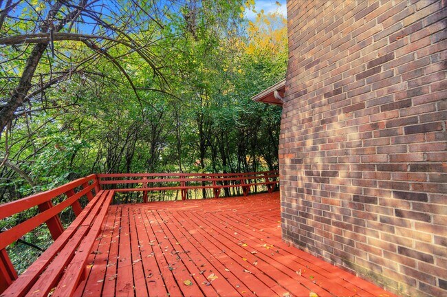 Building Photo - 2825 Tuebingen Pkwy