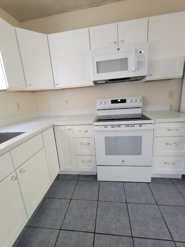 Building Photo - 3805 E Glenn St