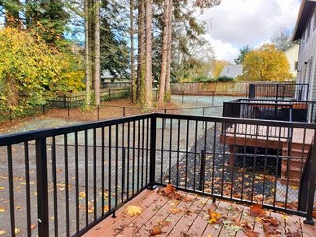 Building Photo - 3 Bedroom 2.5 Bath in Tumwater