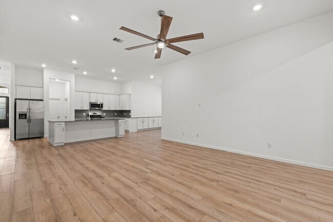 Building Photo - Room to Live, Play, and Grow in Booming Ro...
