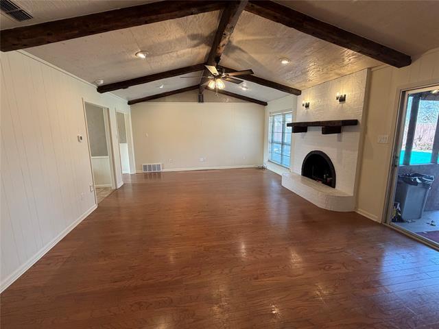 Building Photo - 821 E Hwy 199