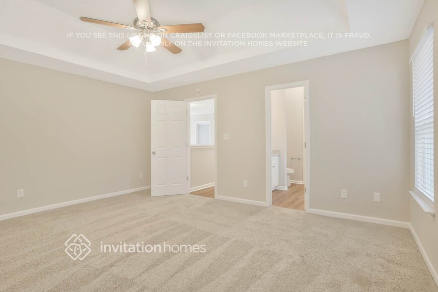 Building Photo - 2736 Live Oak Trail
