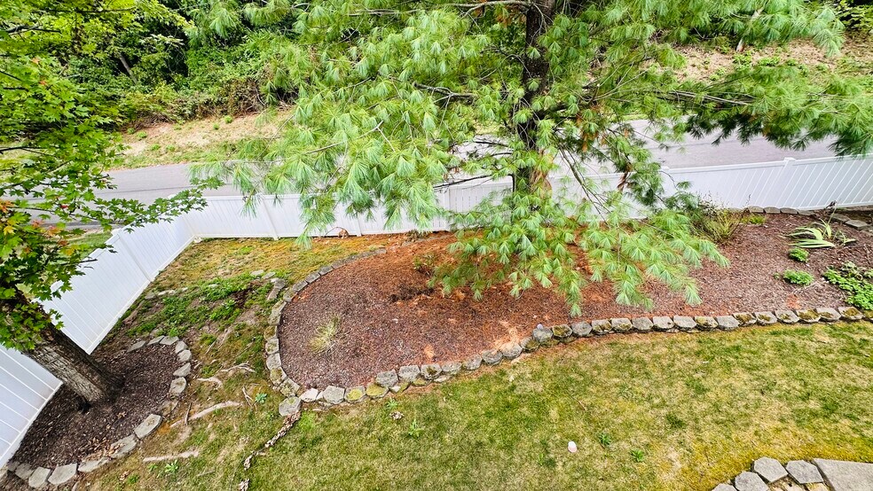 Building Photo - 282 Overlook Ct