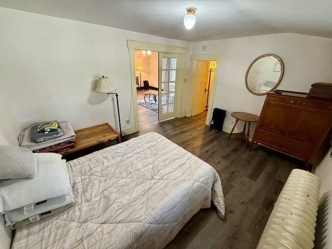 Building Photo - View of the River!  1-Bedroom in Lewiston Triplex -  Includes internet and utilities