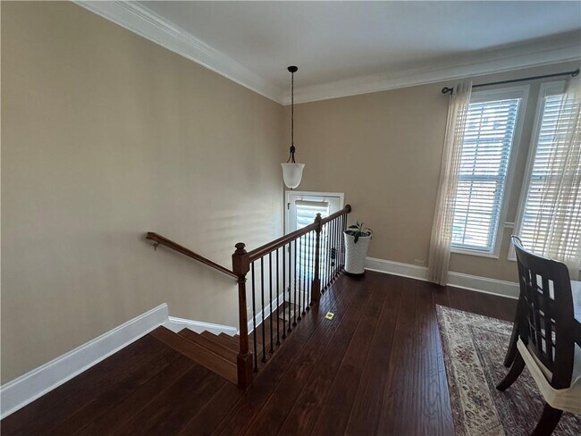 Building Photo - 2260 Ewell Park Dr NW