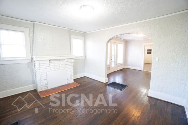 Building Photo - 7801 6th Ave S