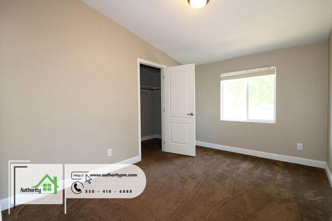 Building Photo - 22233 Venzke Rd