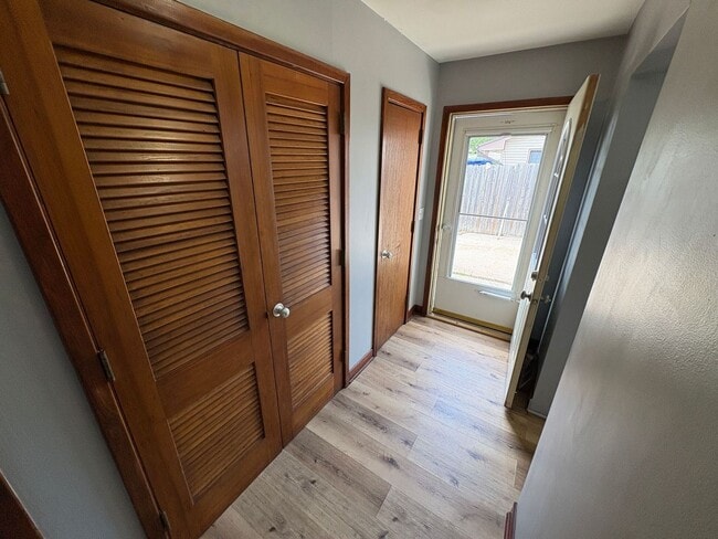 Building Photo - Bright & Spacious 3-Bedroom Home with Large Backyard