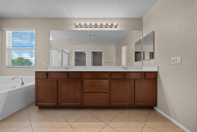 Building Photo - 44824 Dusty Rd