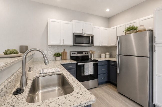 Building Photo - The Overlook At Golden Hills Apartment Homes