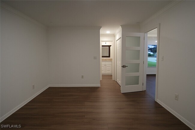 Building Photo - 5556 32nd Ave SW