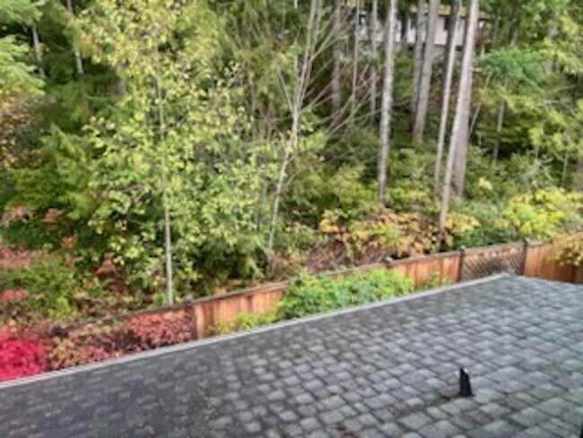 Building Photo - 5 Bedroom plus a Bonus Room in Gig Harbor