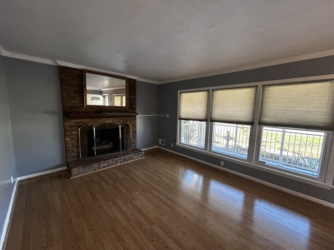 Building Photo - 3Br brick house with garage and finished b...