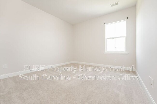 Building Photo - 117 Patterson Ave