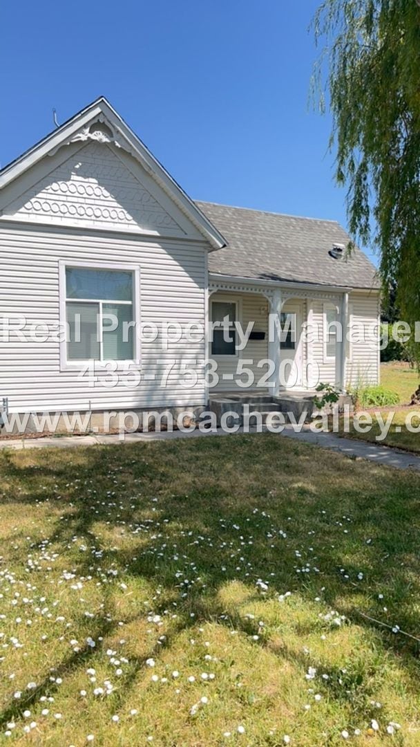 Building Photo - Cozy 2 br home in Smithfield.  Available i...