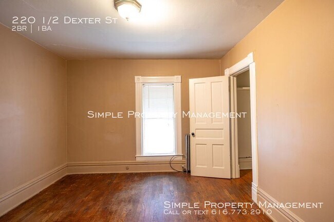Building Photo - 2 Bed 1 Bath Apartment In Ionia
