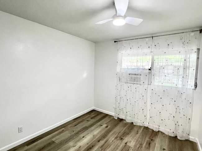 Building Photo - 3br/2.5ba/2pkg in Kaneohe PETS NEGOTIABLE