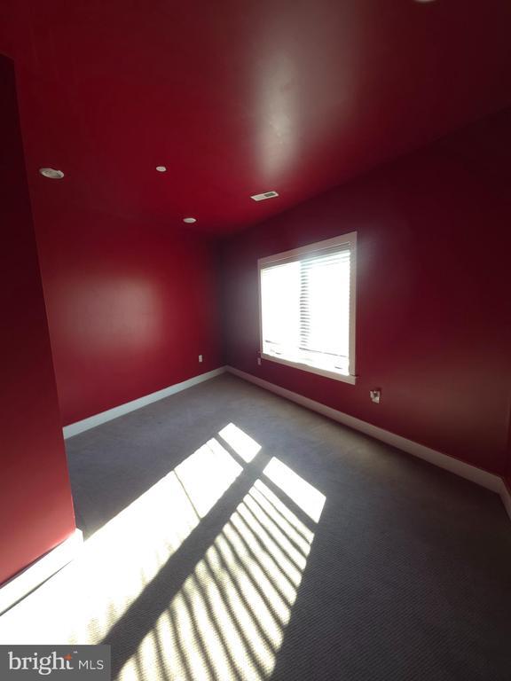 Building Photo - 6610 Germantown Ave