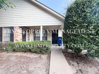 Building Photo - 804 Biloxi Dr