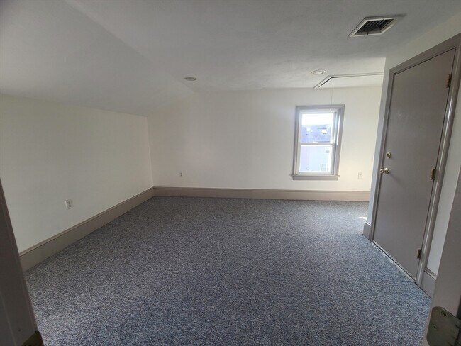 Building Photo - 26-28 Leyden St