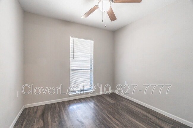 Building Photo - 118 N Meadow St