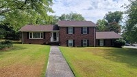 Building Photo - 4 Bed, 2.5 Bath Home Available in Taylors