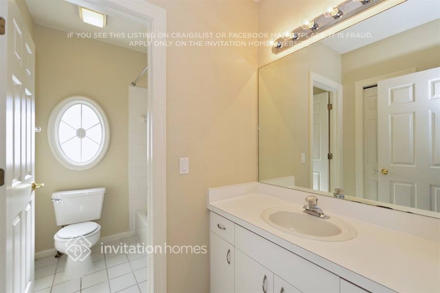 Building Photo - 3615 W Sevilla St