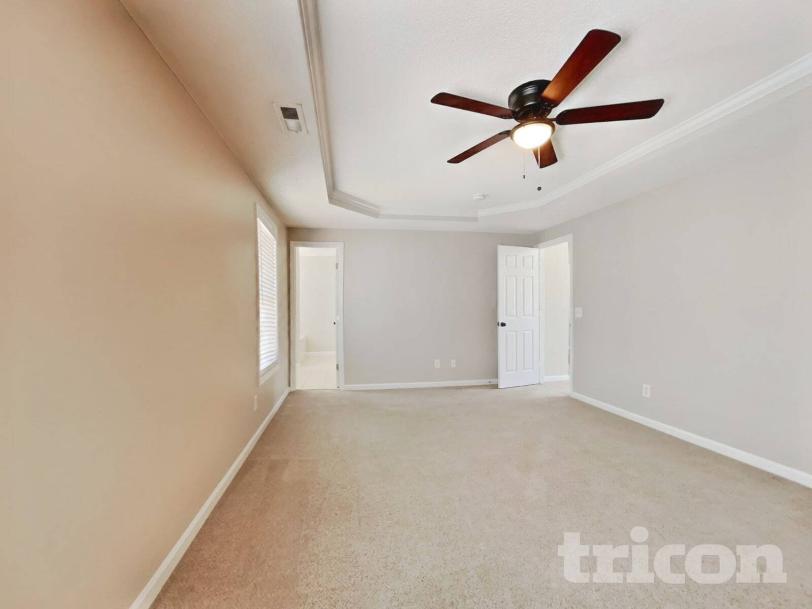 Building Photo - 226 Linden Rd