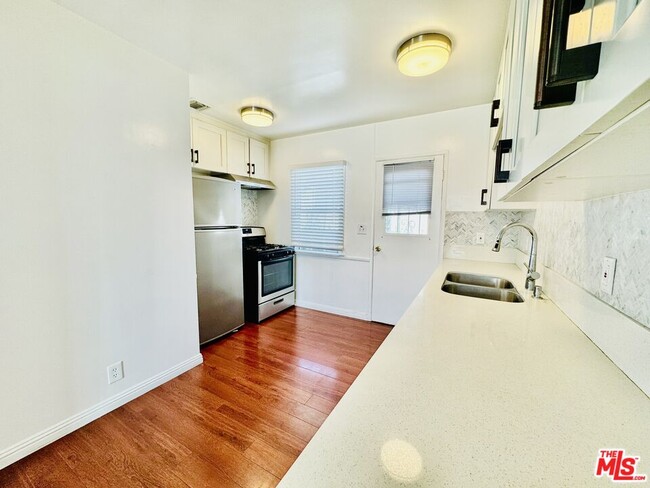 Building Photo - 3711 Selby Ave