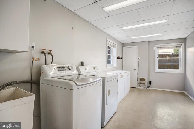 Building Photo - 7525 Salem Rd