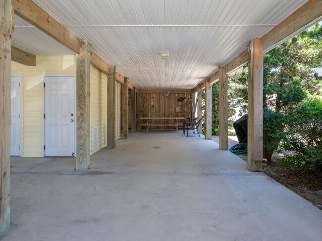Building Photo - Wright Place Wright Time @ 809 Carolina Beach Ave N #2