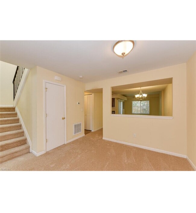 Building Photo - 5378 Palmyra Ct