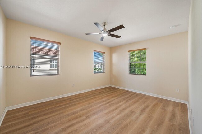 Building Photo - 16946 SW 90th Terrace