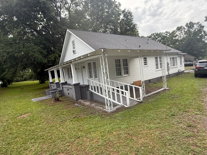 Building Photo - 2015 Old Edisto Dr