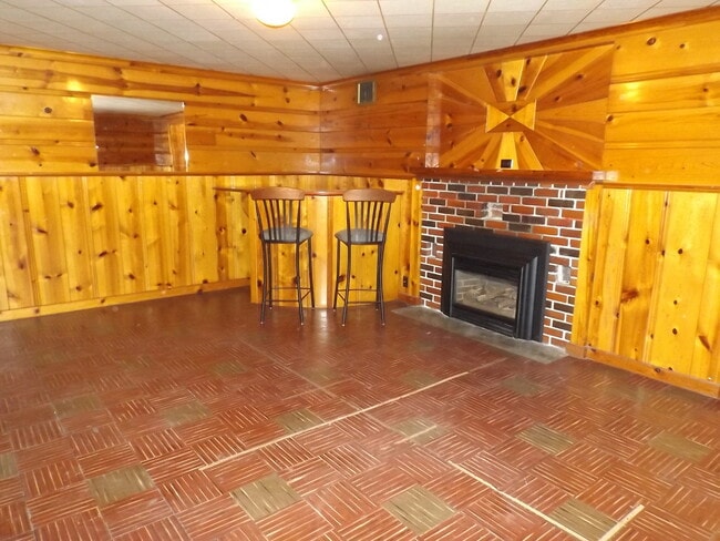 Building Photo - Beautiful Home In Prime Location Bordering Crown Hill and Whittier Heights!