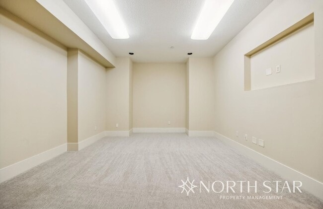 Building Photo - Stunning Renaissance at Peterkort Woods To...