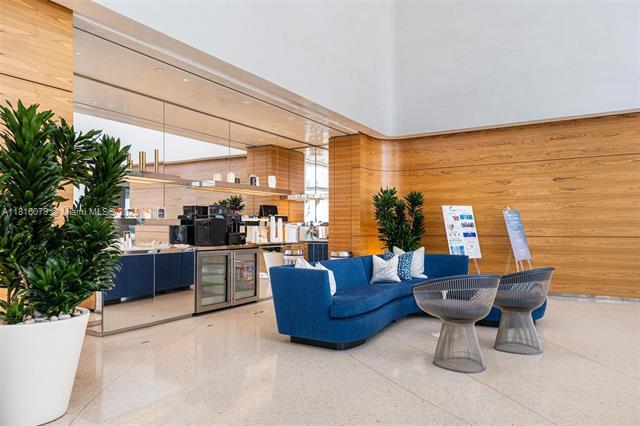 Building Photo - 16901 Collins Ave