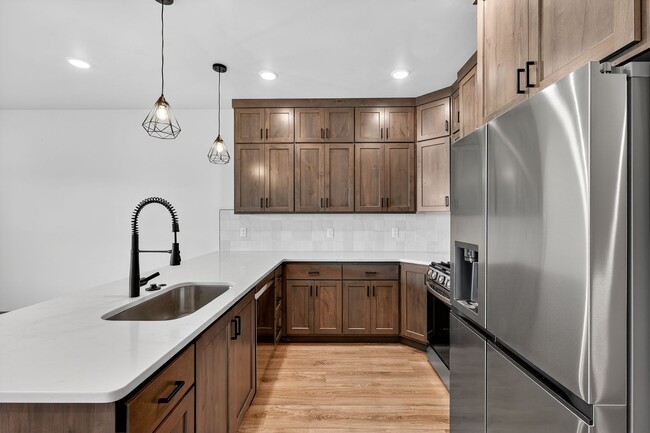 Building Photo - BRAND NEW3 BED 2.5 BATH TOWNHOME WITH 2 STALL GARAGE