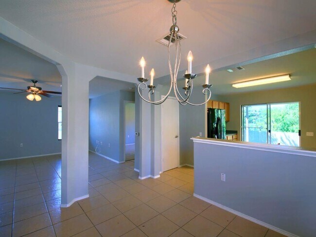 Building Photo - 9109 Indigo Sky Dr