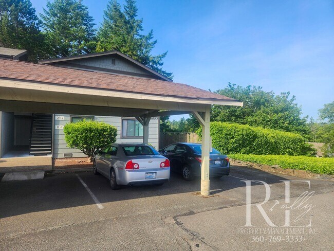 Building Photo - Upstairs Condo at The Narrows – Pool, Clubhouse & Woodland Views!