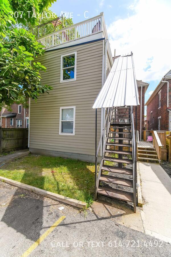 Building Photo - 307 Taylor Ave