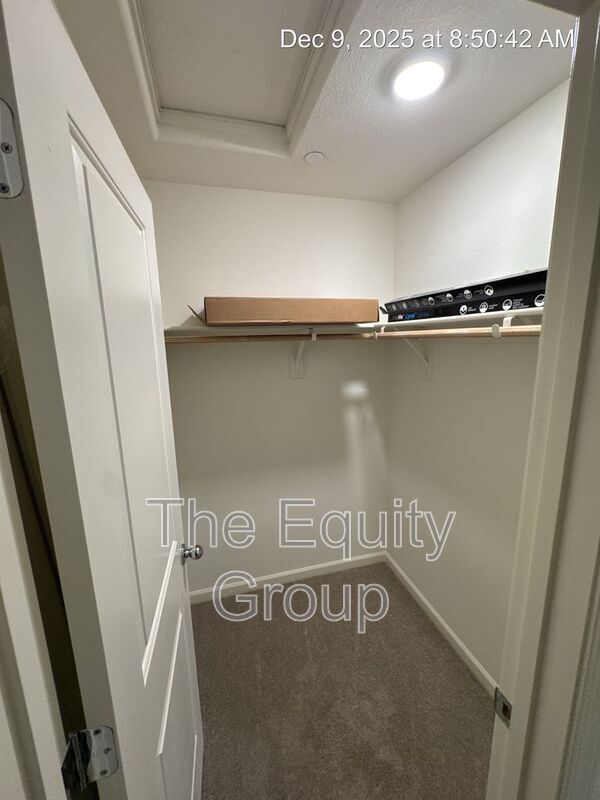 Building Photo - 7040 Avenue 310