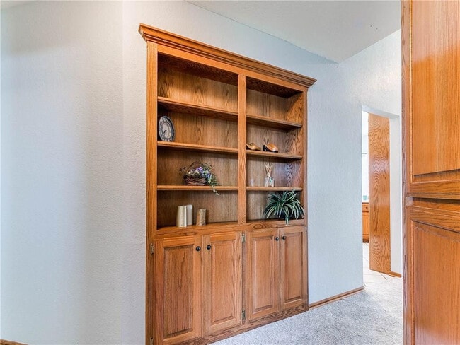 Building Photo - Beautiful 3 Bedroom 2 Bath Home In Choctaw!!!