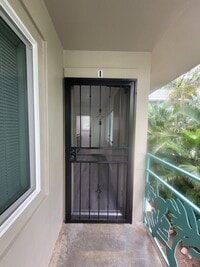 Building Photo - 454 Kuamo'o St