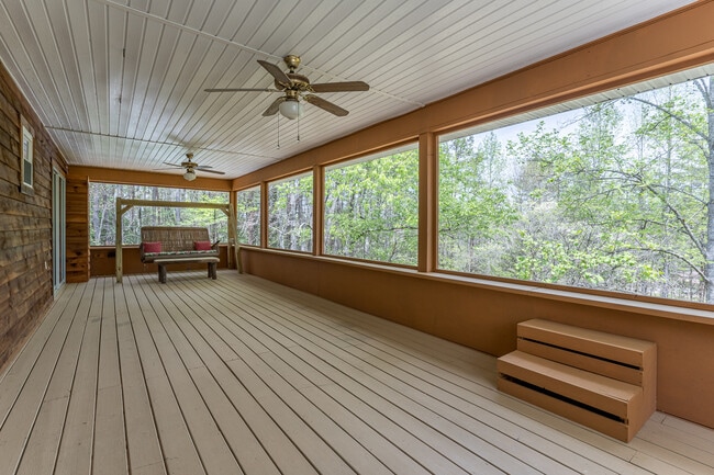 Building Photo - 292 Holly Cove Cir