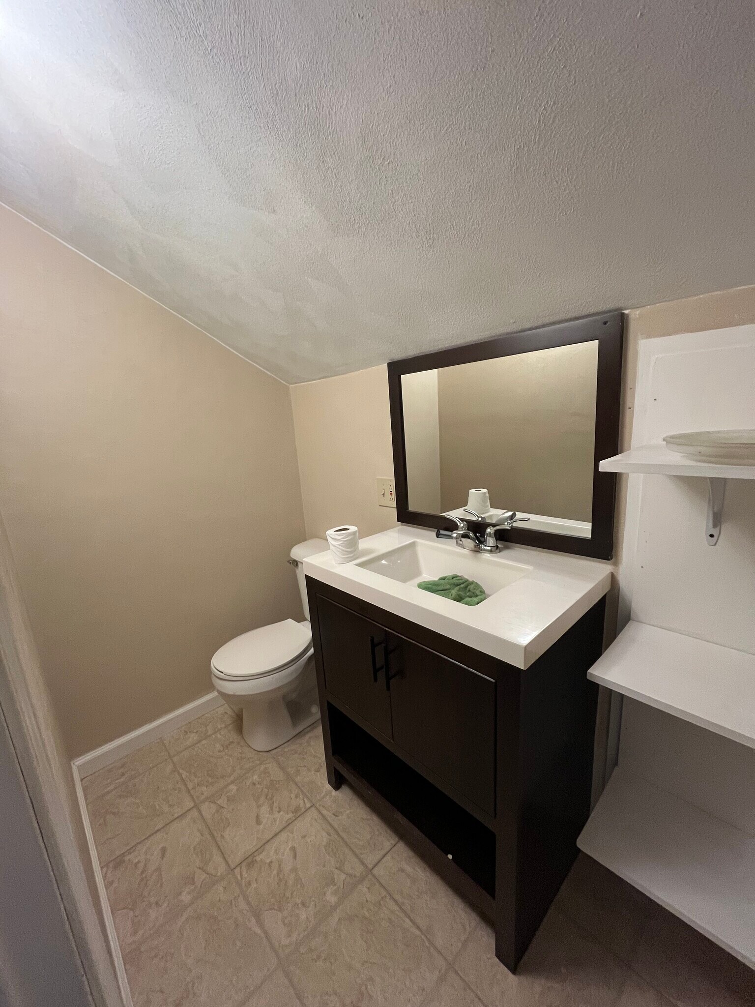 2nd floor bath 3/4 - 18 S 21st Street