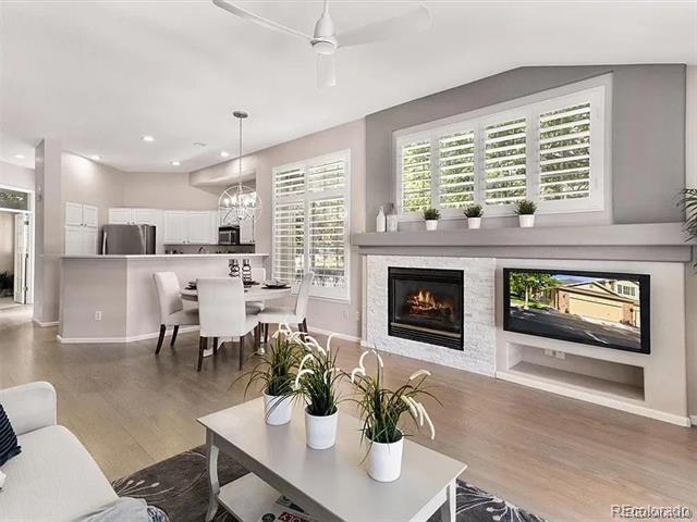 Building Photo - 10365 W Rockland Pl