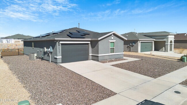 Building Photo - 14557 Desert Poppy Ct